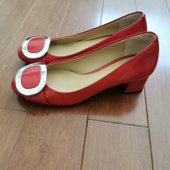 Michael Kors Pumps - Picture 2 of 3
